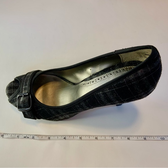 Apt 9 Madi Black Grey Plaid Tartan Heels Stiletto Size 8M - Picture 9 of 15